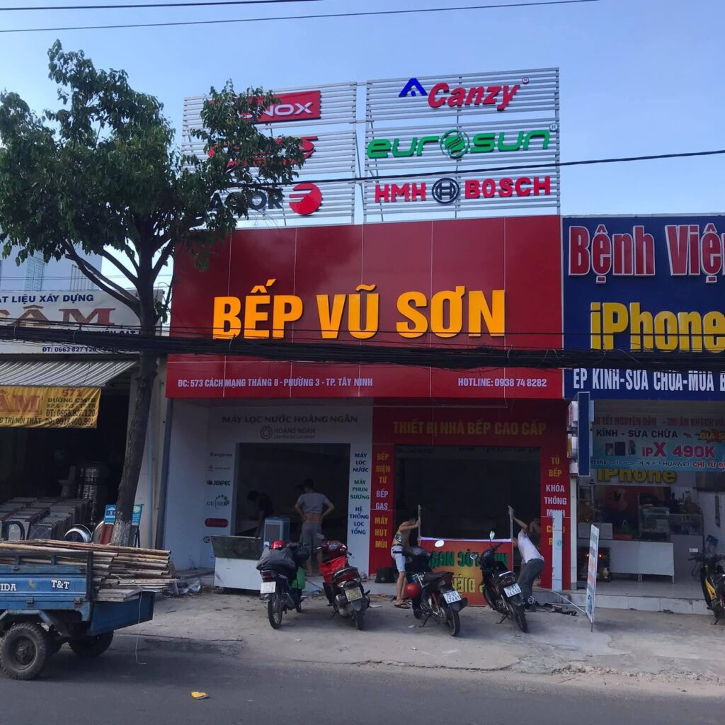 Làm bảng hiệu HCM