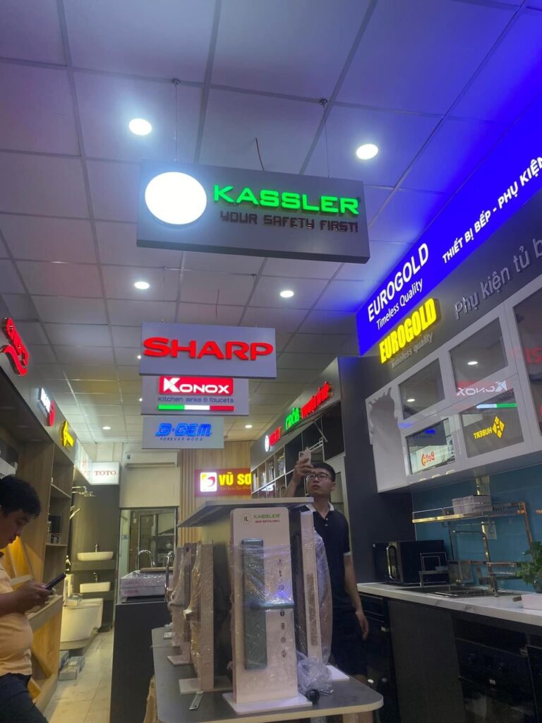 Bảng hiệu quảng cáo hộp đèn