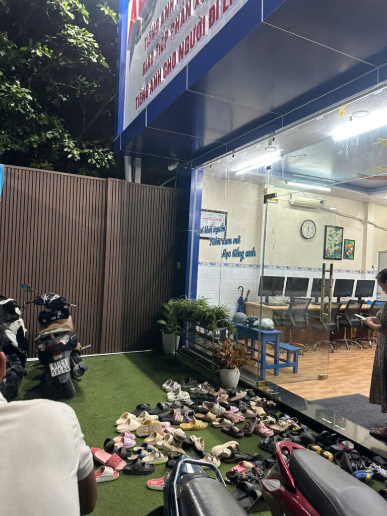 nln corp thi cong bang hieu chuyen nghiep